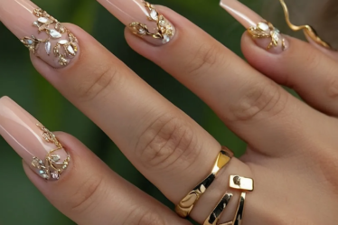 #14 Bloom & Bling